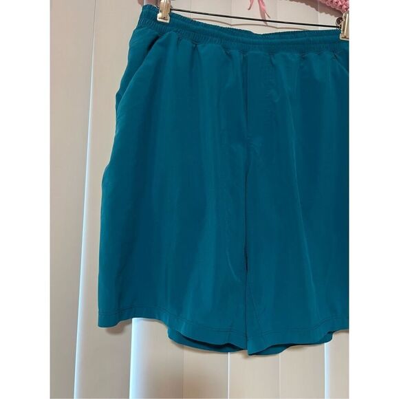 Lululemon Teal Blue Mens Shorts Size Large -A Few Small Snags - Picture 3 of 14